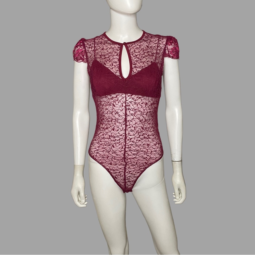 Burgundy Floral Lace Bodysuit With Cap Sleeve & Black Bralette Underlining